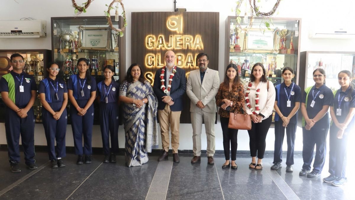 Gajera Global School hosted an Australian Consulate Paul Murphy